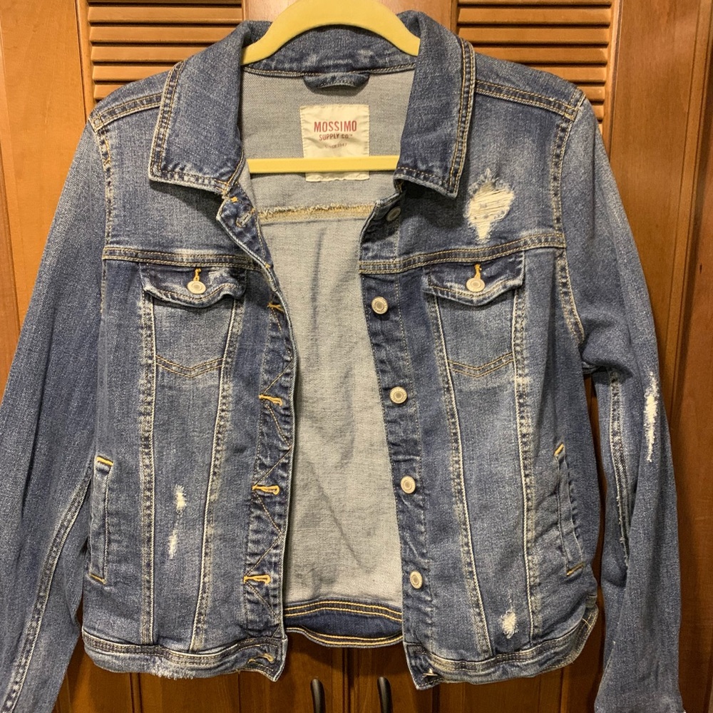 Mossimo Blue Jean Jacket! NWOT! Size Large!